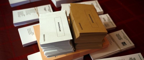 Elections législatives : les Espagnols aux urnes dimanche  - ảnh 1